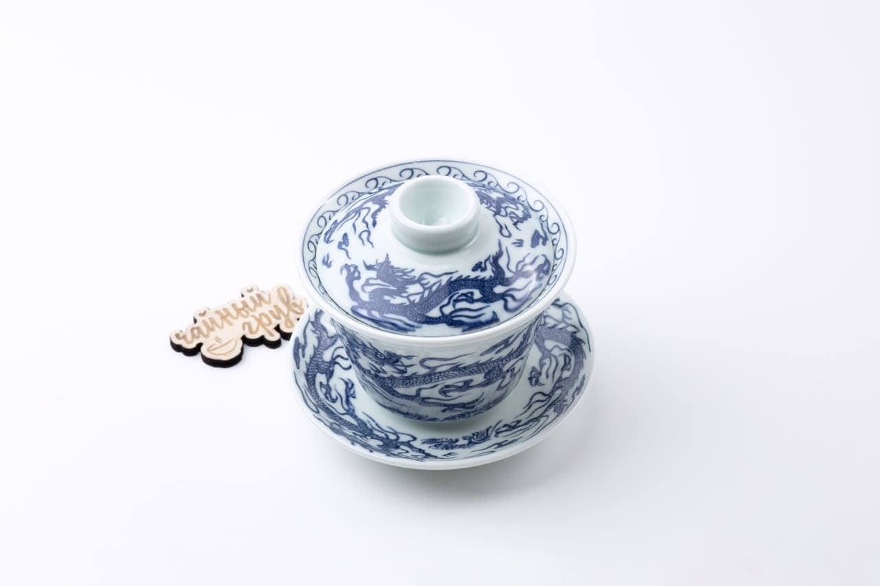 Гайвань с драконом в стиле цинхуа